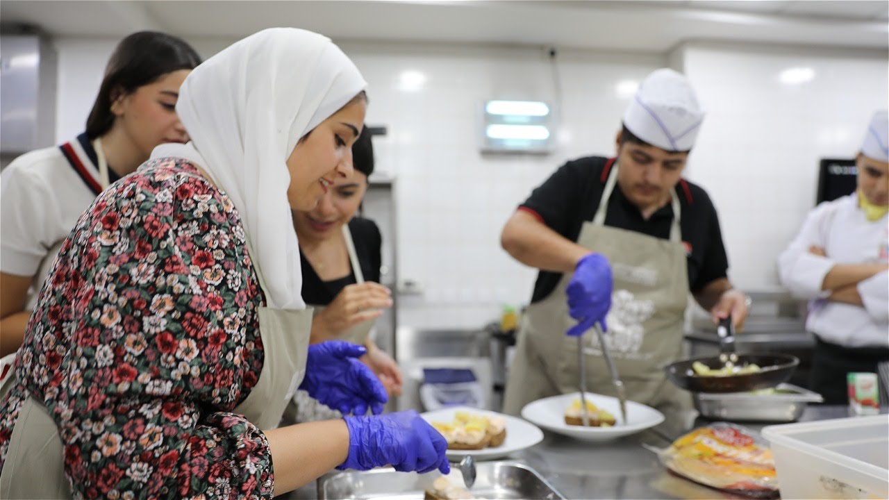 SPARK & QFFD || Life and Knife: Entrepreneurs learn business lessons in the kitchen