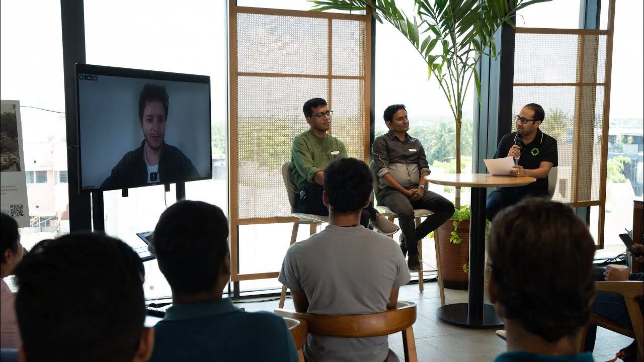 @HuggingFace  X @inferless  X @PeakXVPartners  – Panel Discussion on Deploying Generative Al Models